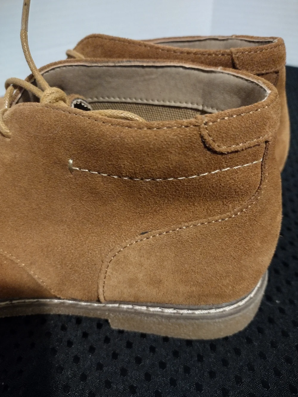 Men's Suede Chukka Boots in Tan Suede